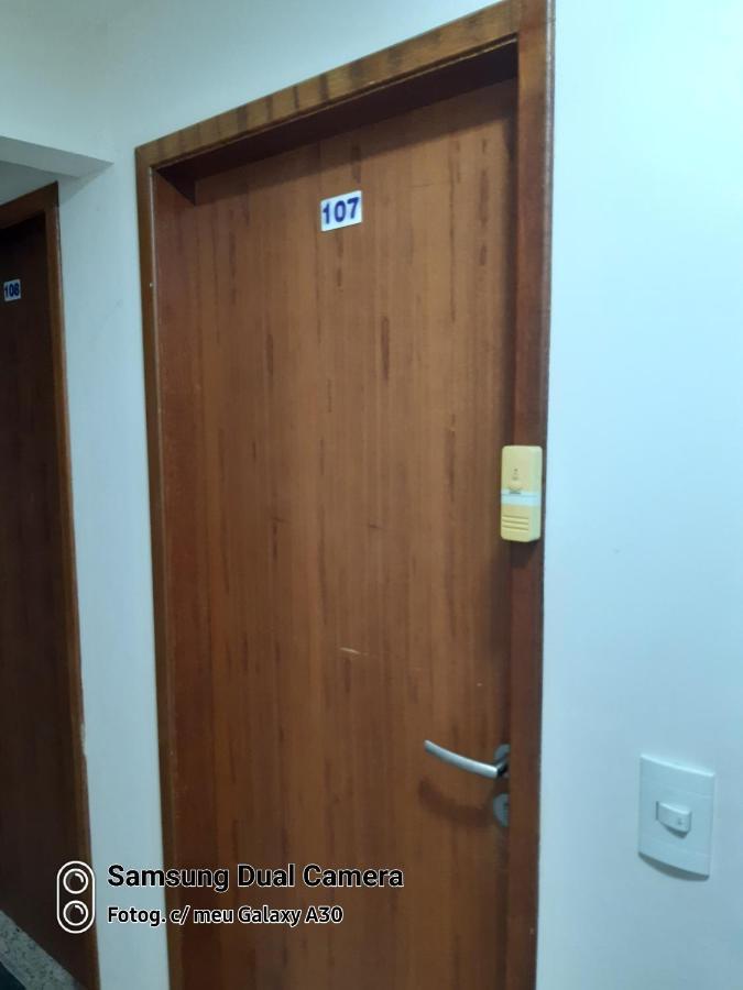 Apartamento Encantador Com Estacionamento Кабо Фрио Екстериор снимка