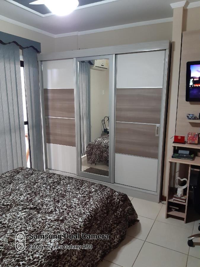 Apartamento Encantador Com Estacionamento Кабо Фрио Екстериор снимка