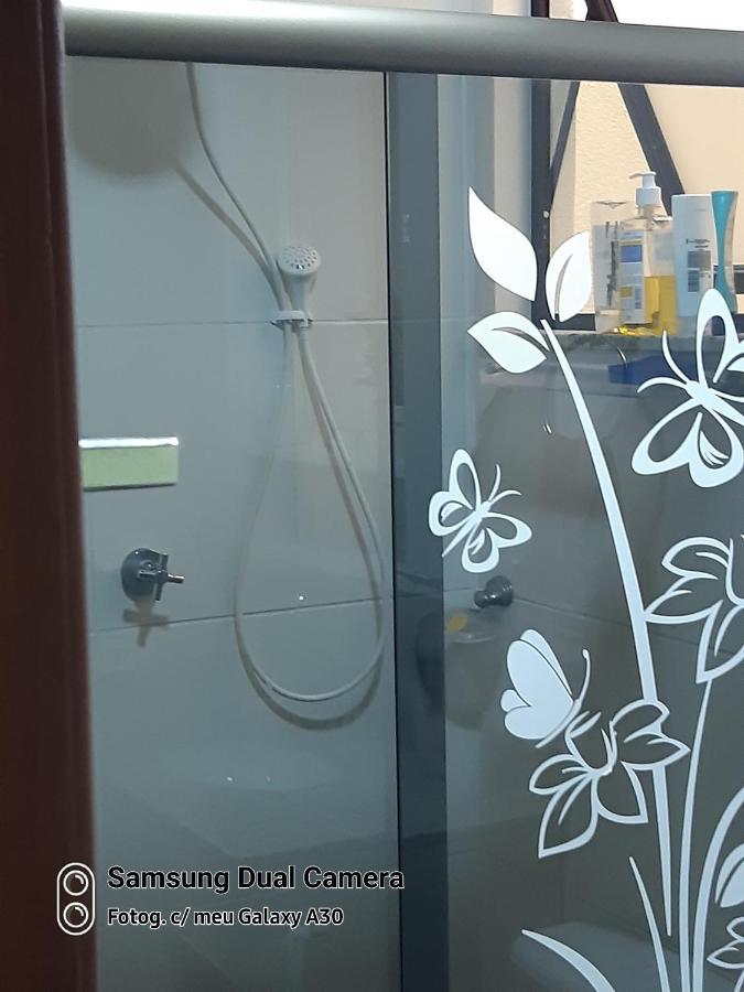 Apartamento Encantador Com Estacionamento Кабо Фрио Екстериор снимка