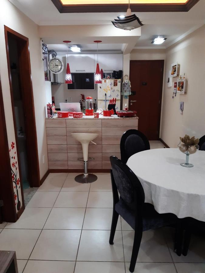 Apartamento Encantador Com Estacionamento Кабо Фрио Екстериор снимка