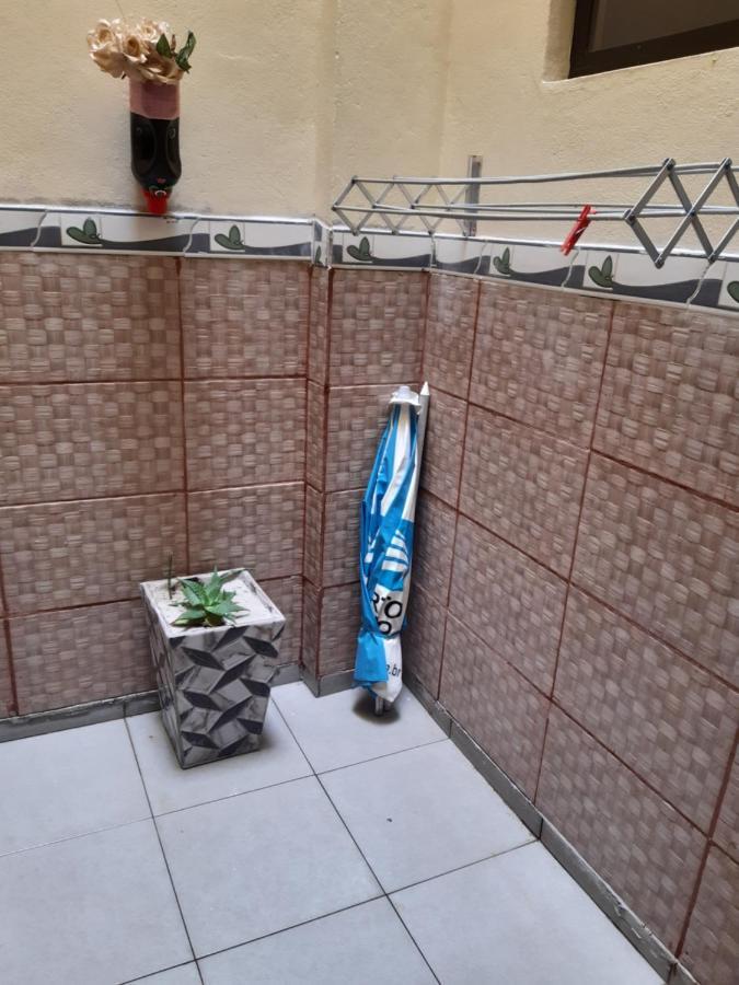 Apartamento Encantador Com Estacionamento Кабо Фрио Екстериор снимка
