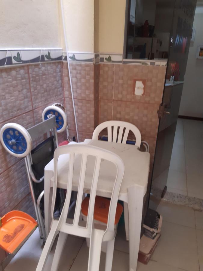 Apartamento Encantador Com Estacionamento Кабо Фрио Екстериор снимка